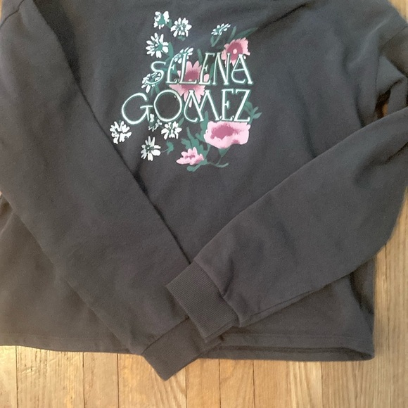 Selena Gomez Gray Floral Hoodie Sweatshirt - Picture 5 of 5